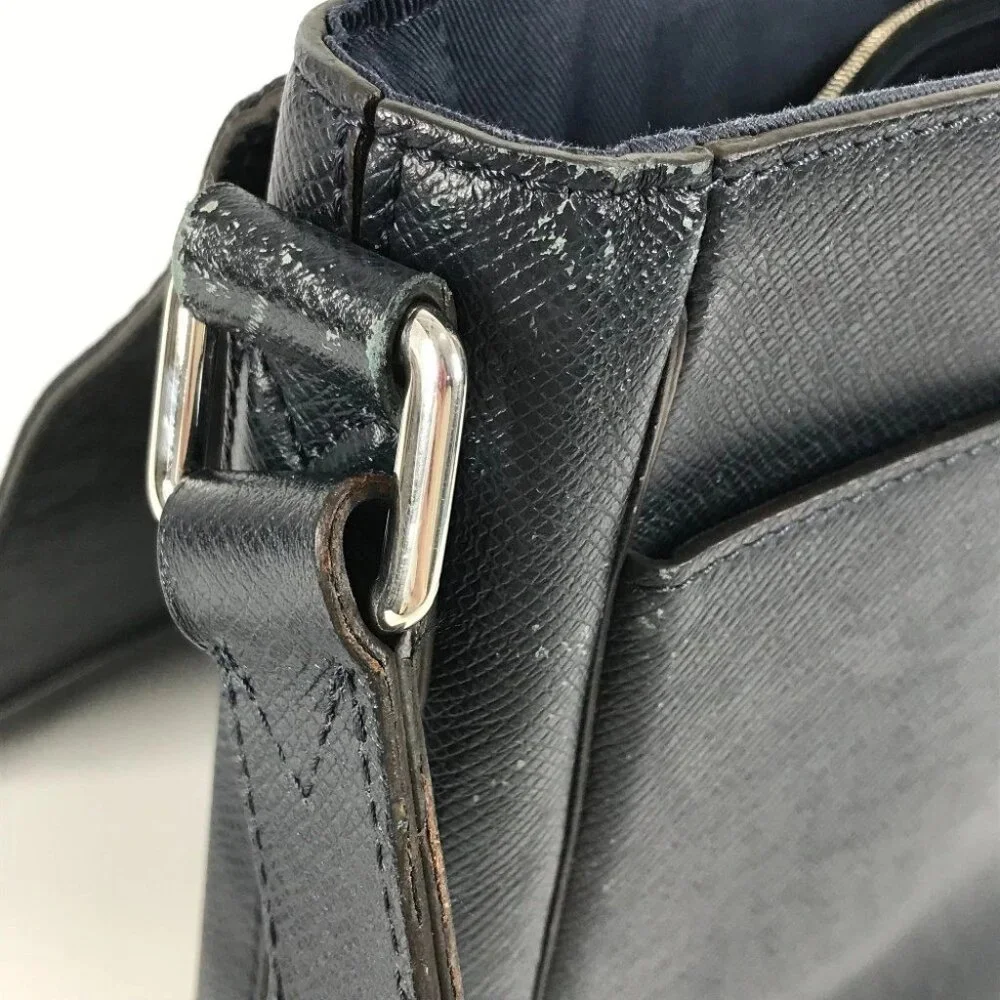 LOUIS VUITTON M32624 Taiga Roman MM Bags Crossbody Messenger Shoulder Bag